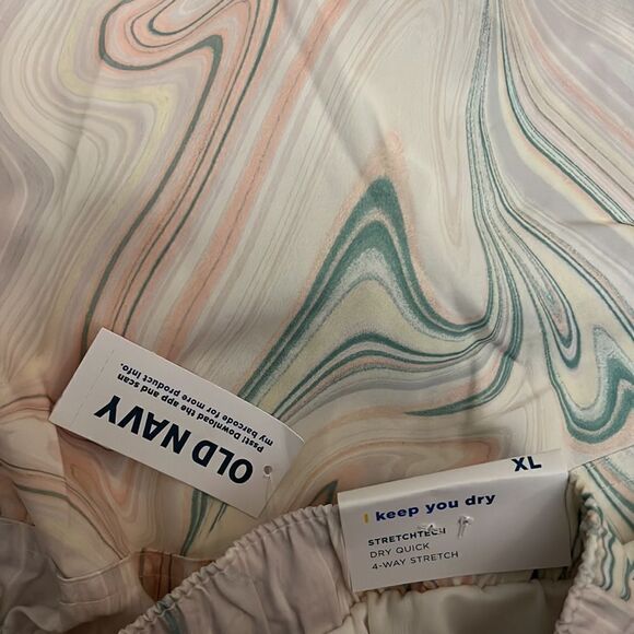 Old Navy Mid-Rise StretchTech Dolphin-Hem Running Athletic Shorts NWT Size XL - Picture 5 of 6